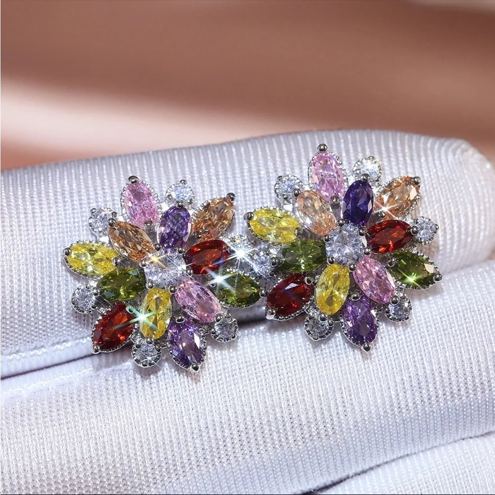 New Women’s 925 Silver Beautiful Flower Colorful Zircon Stud Earrings - Picture 6 of 7